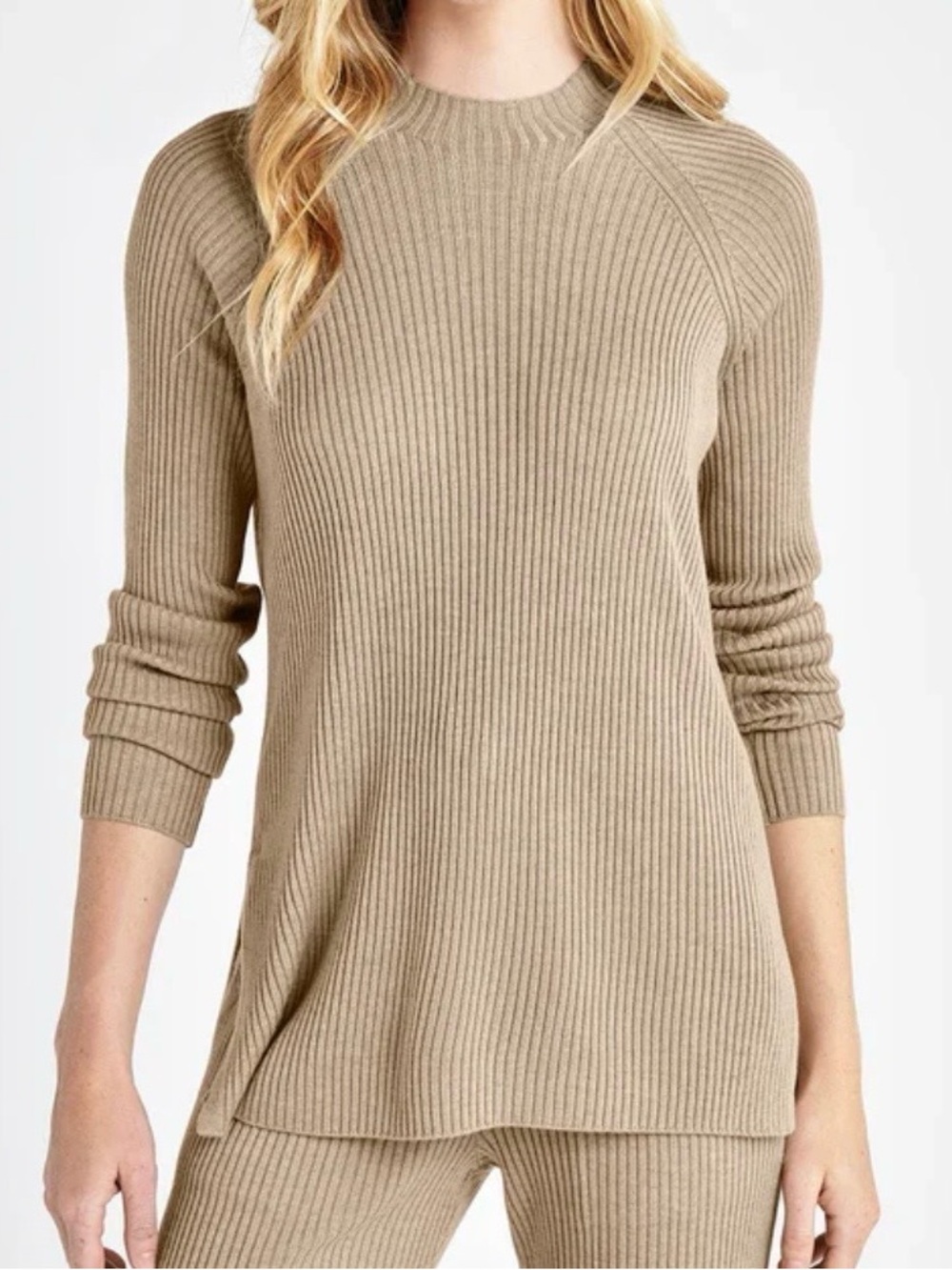 Splendid Ribbed Crewneck Sweater in Taupe